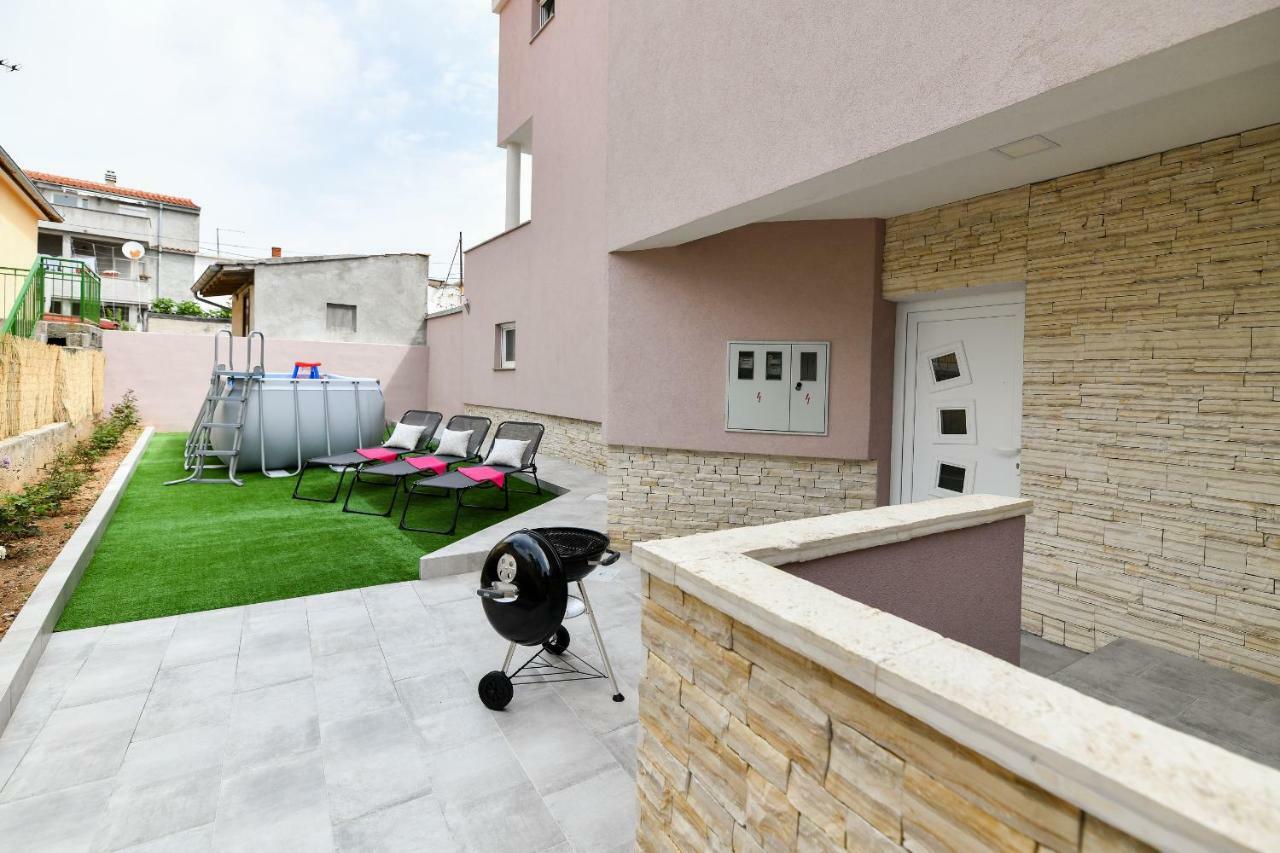 Modern Holiday Apartment "Libra" With Swimming Pool Posedarje Exterior photo